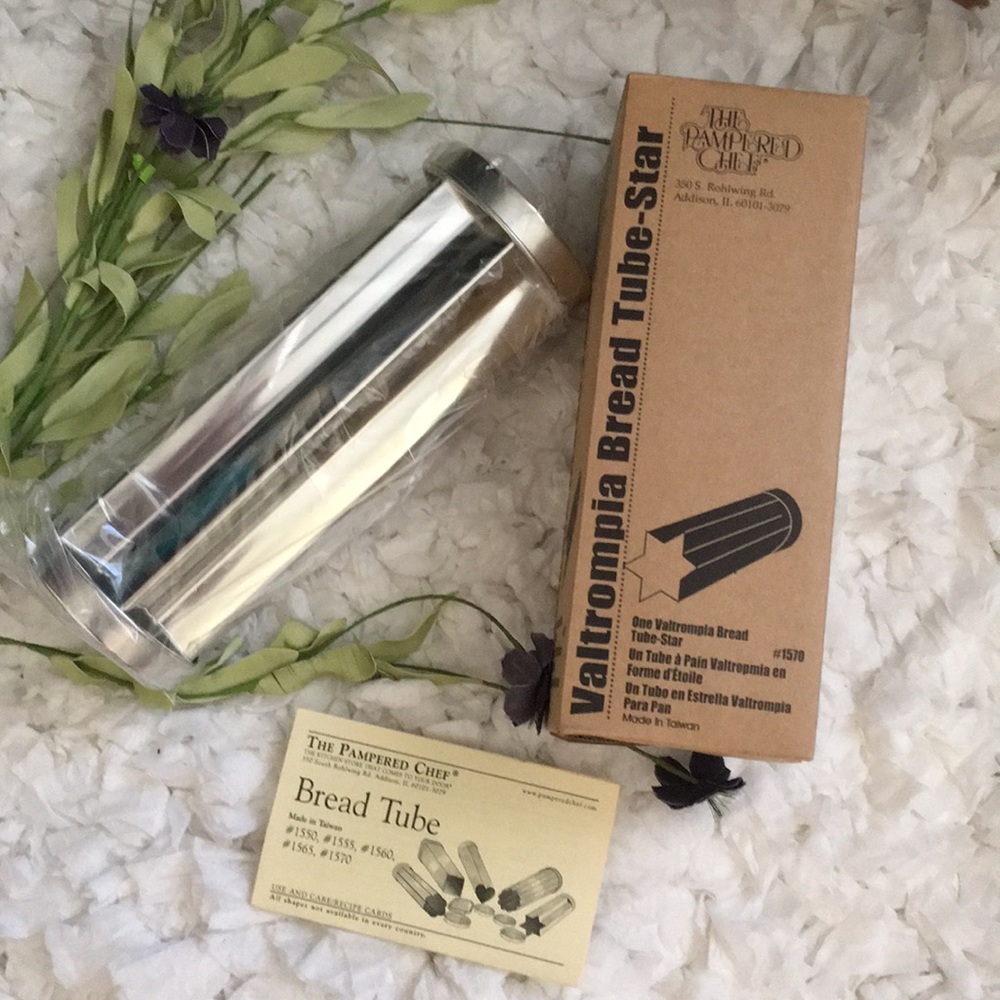 THE PAMPERED CHEF Bread Tube Canape Star Mold NIB
